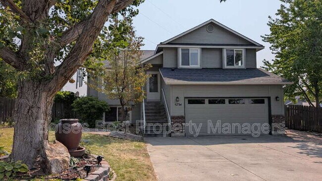 Building Photo - 5734 S Hollyhock Pl