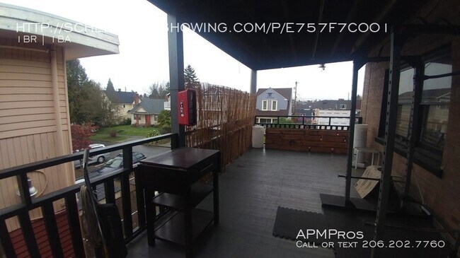 Building Photo - 2603 6th Ave