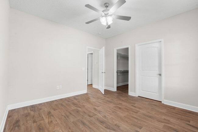 Building Photo - 27 W Grady St