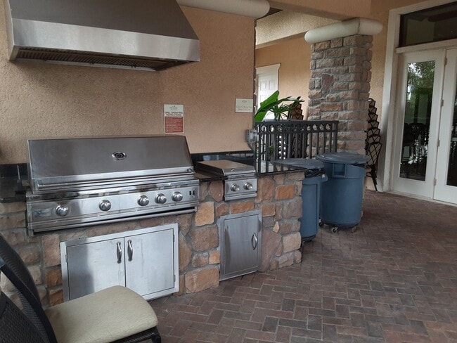 Building Photo - Seasonal/short term turnkey furnished Incredible 2/2 with den ground floor condo in resort Esplan...