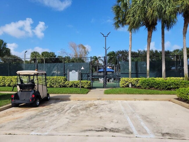 Building Photo - 2101 Marina Isle Way