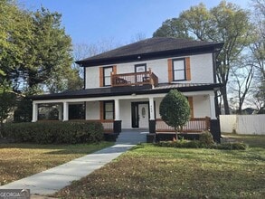 Building Photo - 402 Meriwether St