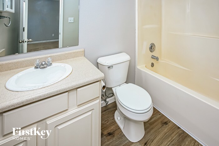 Building Photo - 15472 Sandlands Cir