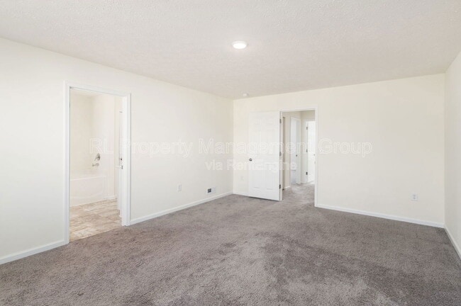 Building Photo - 3306 Lauren Fields Dr S