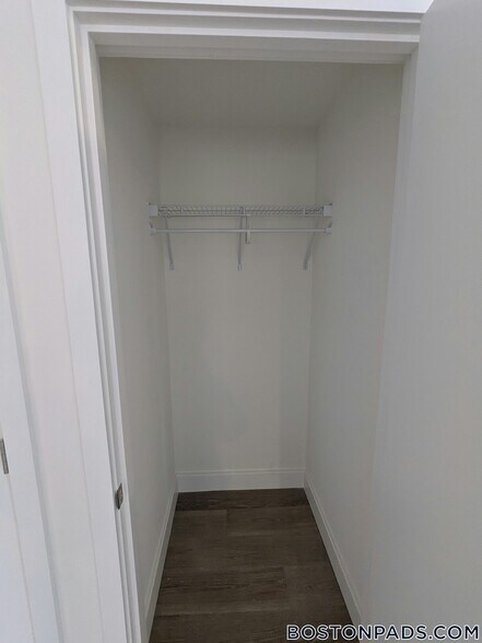 Building Photo - 1079 Commonwealth Ave