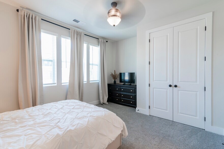 Building Photo - 1673 Unison Dr