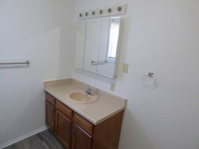 Building Photo - 3903 Grayston Ave