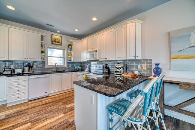 Building Photo - PLAN AND SECURE YOUR WINTER GETAWAY NOW, WHILE YOU HAVE THE BEST SELECTION