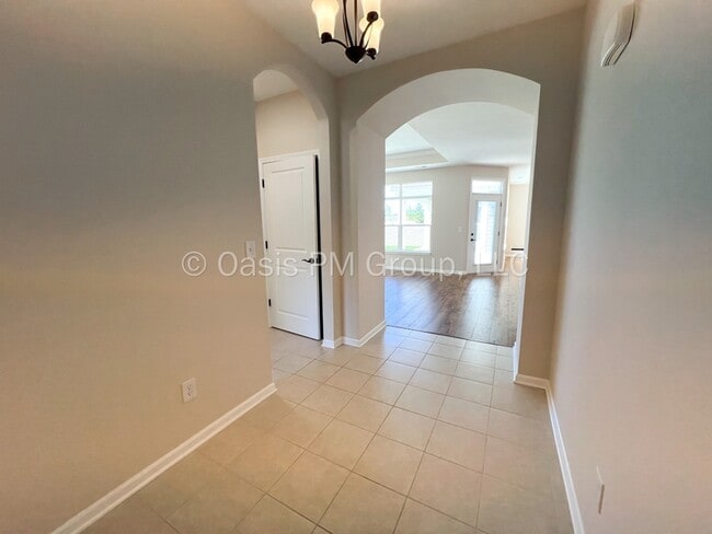 Building Photo - 201 Eisley Ln