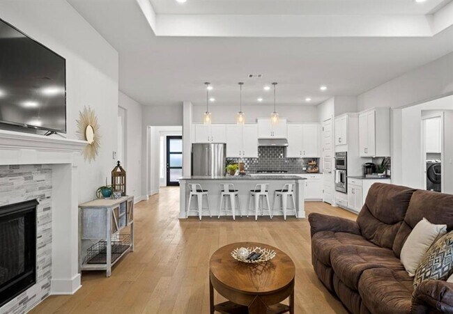 Building Photo - 112 Crimson Sky Ct