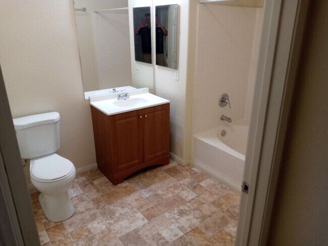 Building Photo - 41410 Juniper St