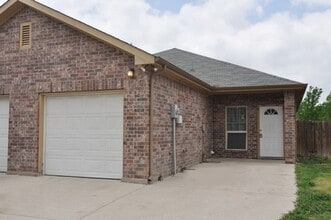 Building Photo - 7600-7602 Novella Drive