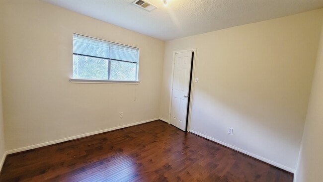 Building Photo - 20934 Carmel Valley Dr