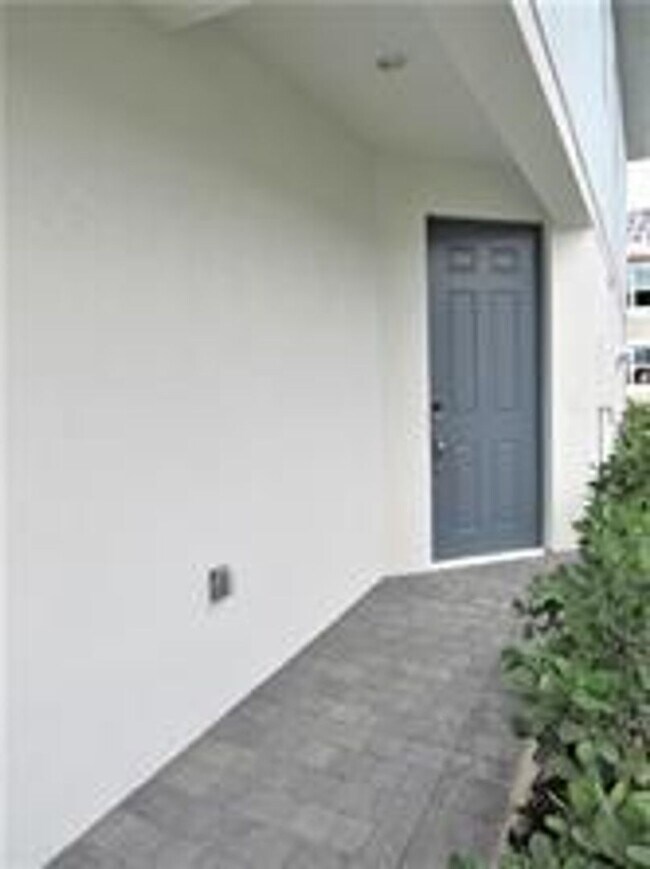 Building Photo - 1851 Sandpiper Pointe Pl