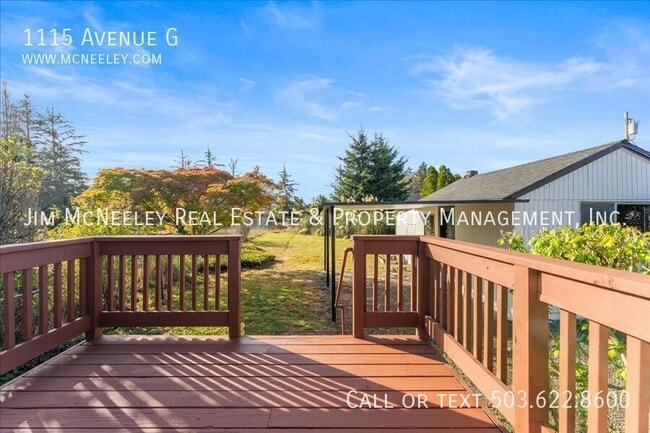 Building Photo - 1115 Avenue G