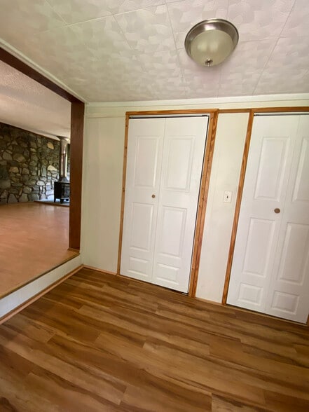 Building Photo - 106 Addison Ct