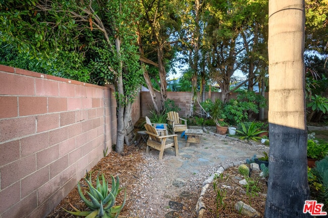 Building Photo - 16641 Gilmore St