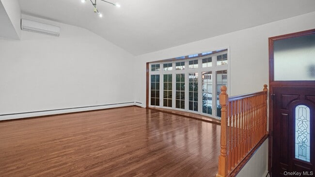 Building Photo - 22 Marshall Ln