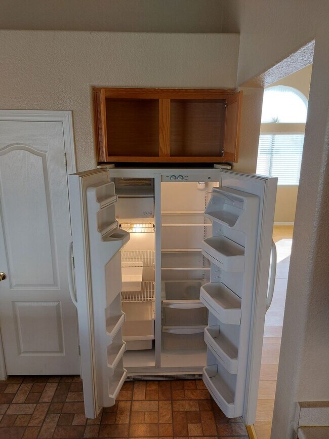 Building Photo - N. Las Vegas