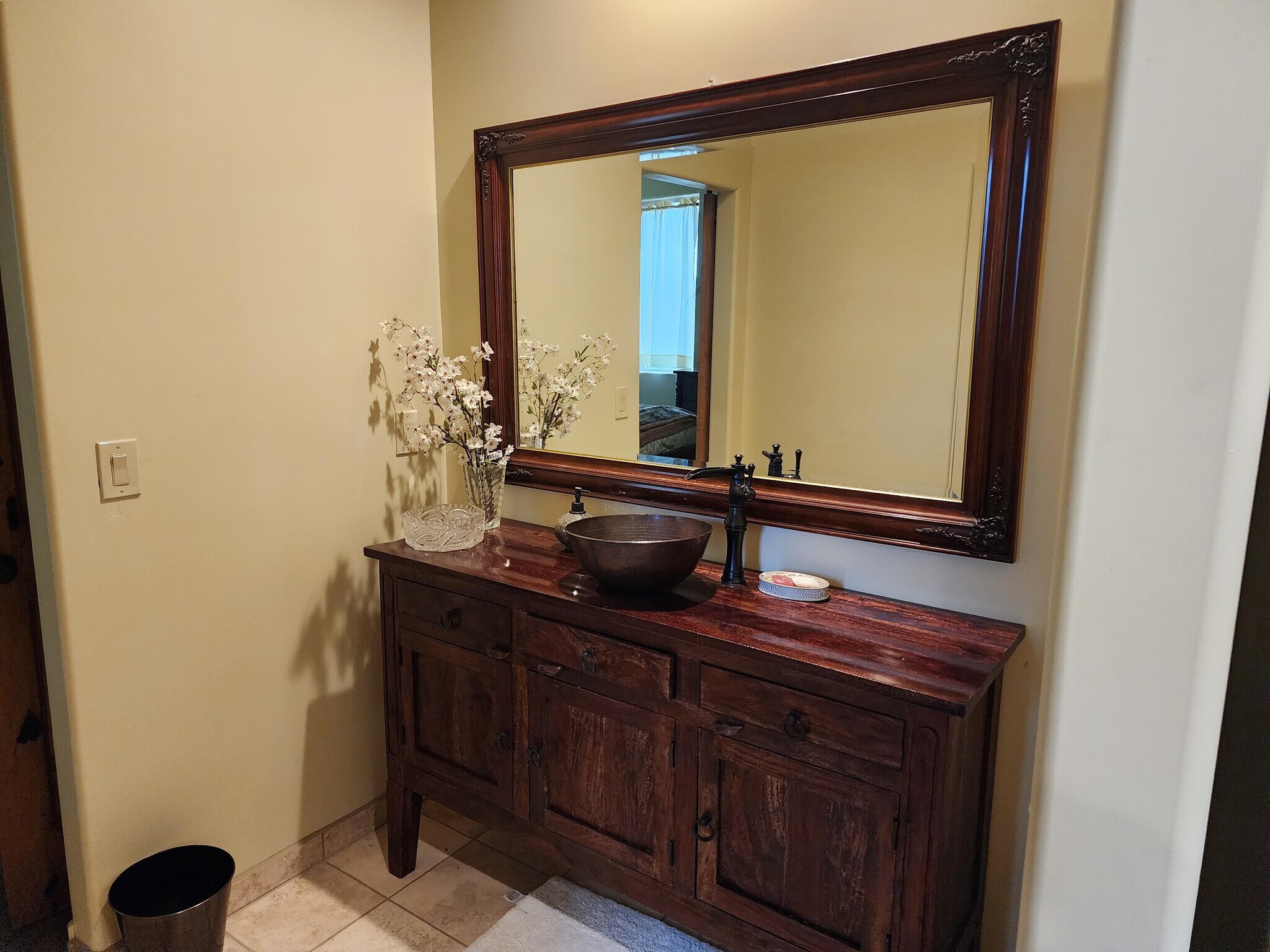 Building Photo - 2296 Holly Dr