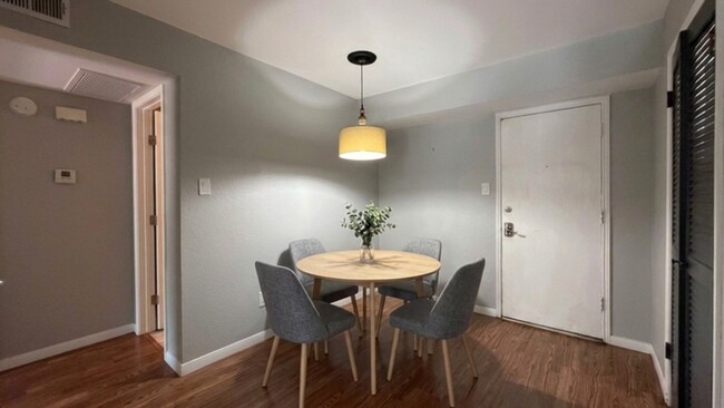 Building Photo - 4647 Wild Indigo St
