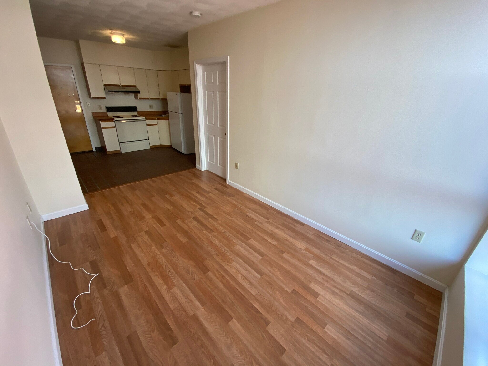 Building Photo - 68 Essex St