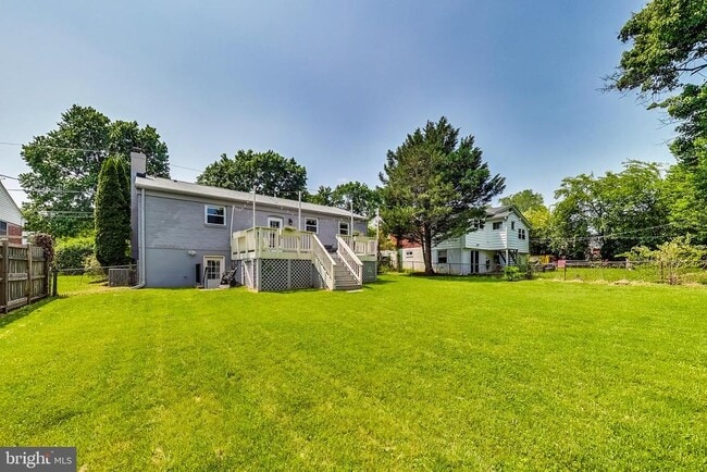 Building Photo - 4715 Oxbow Rd