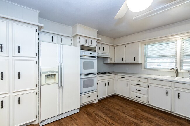 Building Photo - 3801 26th St