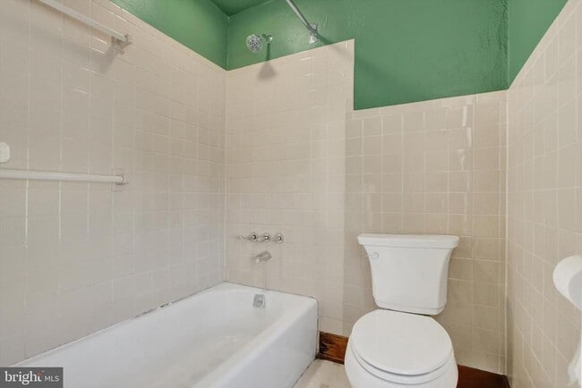 Building Photo - 367 High St