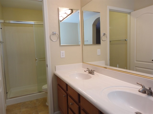 Building Photo - 8409 S 50th Ln