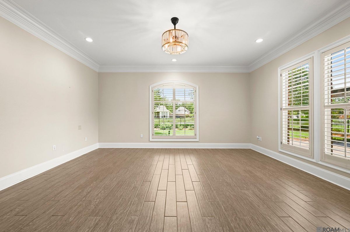 Building Photo - 19537 S Harrells Ferry Rd