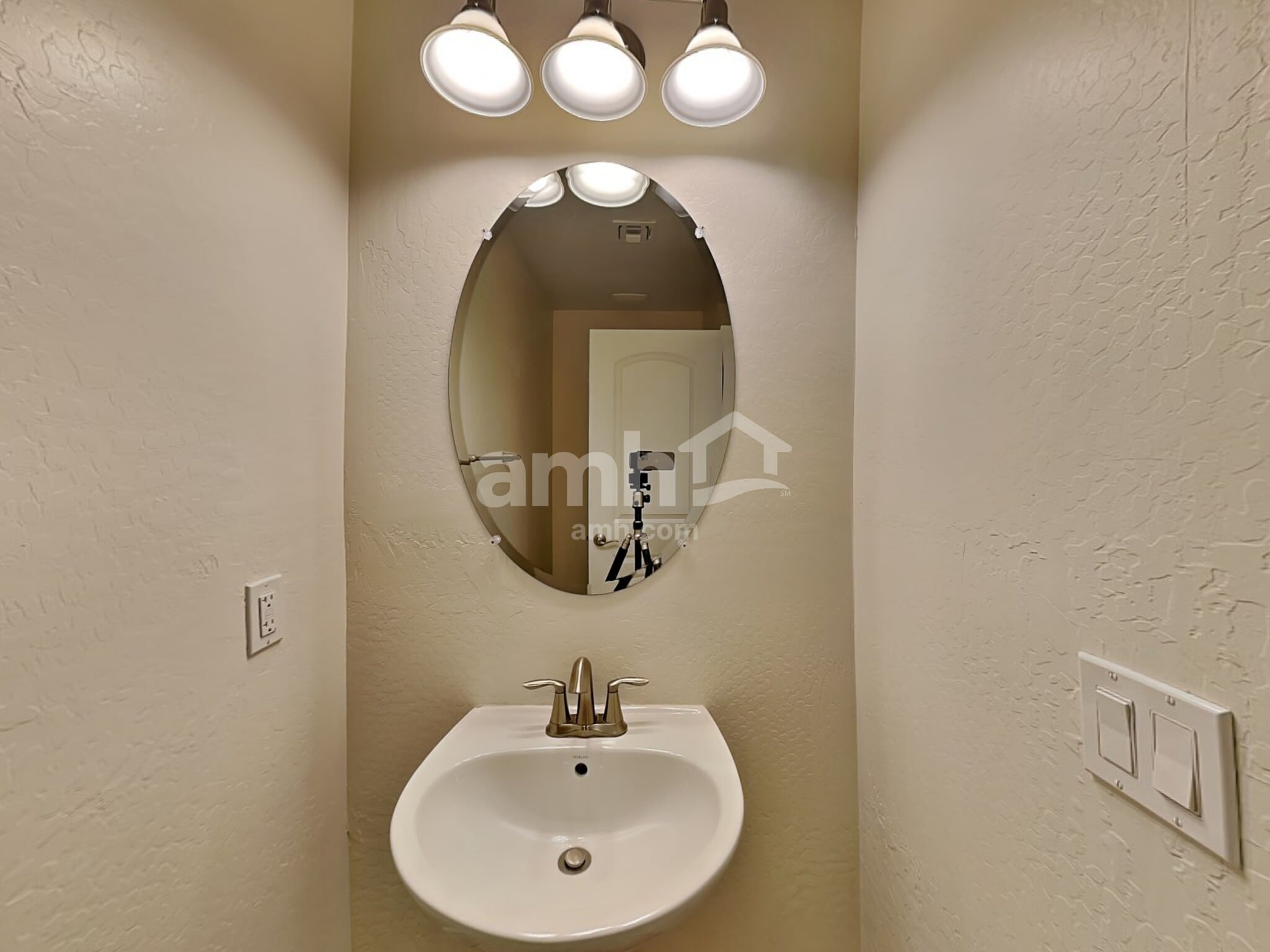 Building Photo - 1508 N Banning