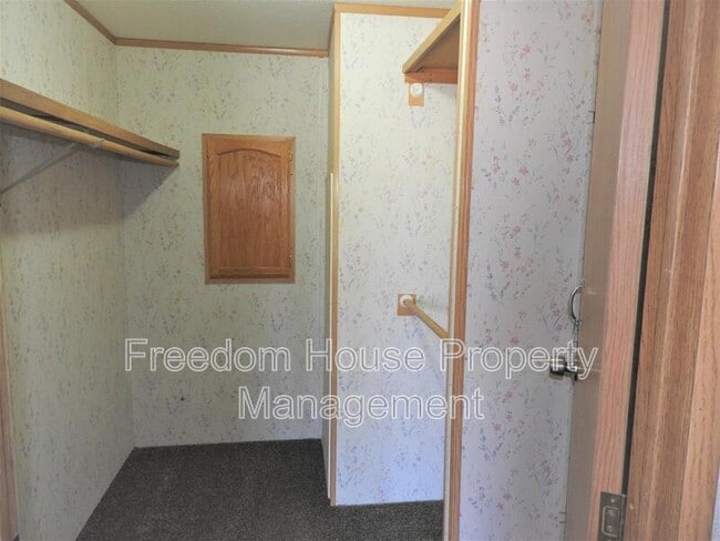 Building Photo - 2770 Rio Rico Dr