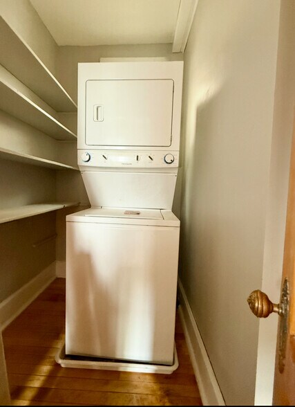 In unit laundry - 2138 W 21st Pl