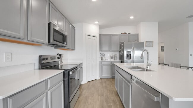 Building Photo - 5310 Preserve Blvd