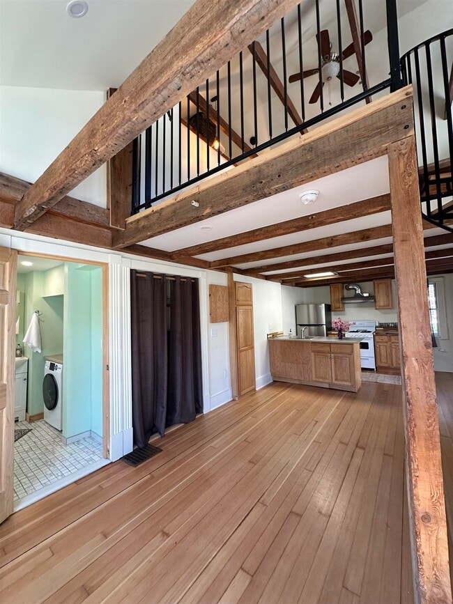 Building Photo - 10 Waukewan St