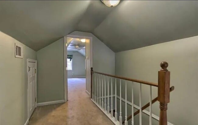 Building Photo - 3 Bedroom Home