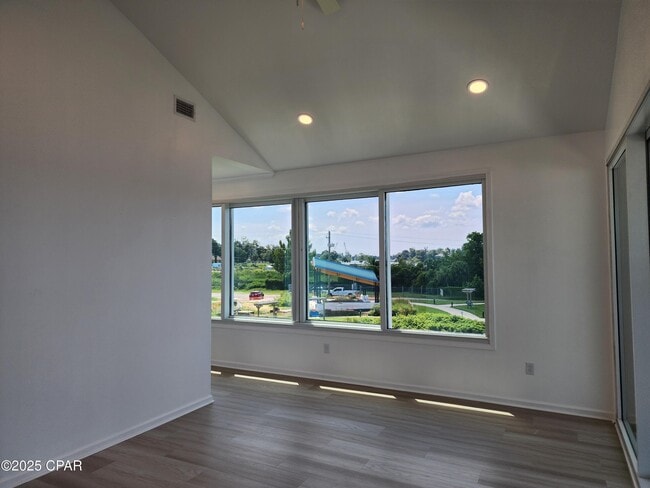 Building Photo - 300 Penny Ct