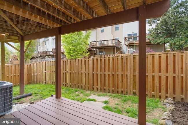 Building Photo - 13808 Branham Ct