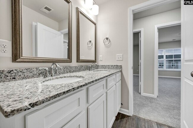 Building Photo - 734 Gatestone Ln