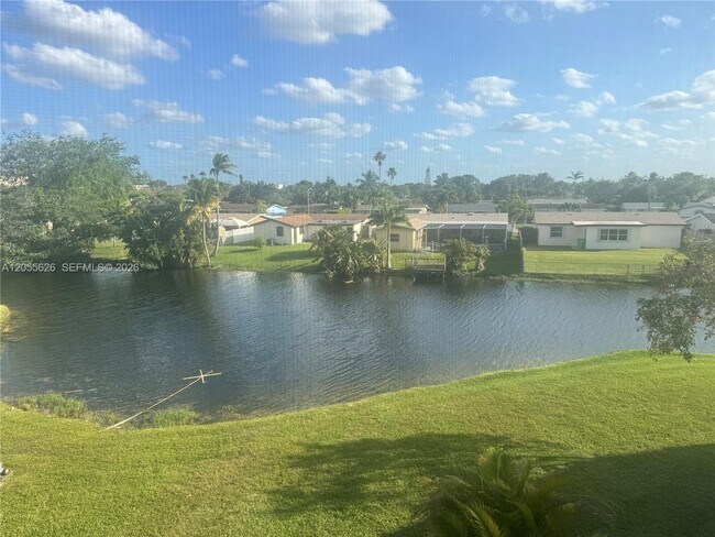 Building Photo - 8135 Sunrise Lakes Blvd