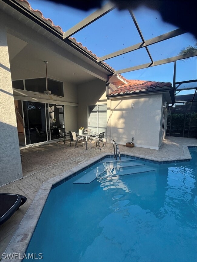 Building Photo - 8824 Ventura Way