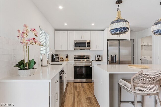 Building Photo - 3015 NW 42nd Ave