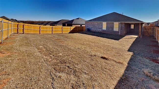 Building Photo - 6141 Bradford Pear Ln