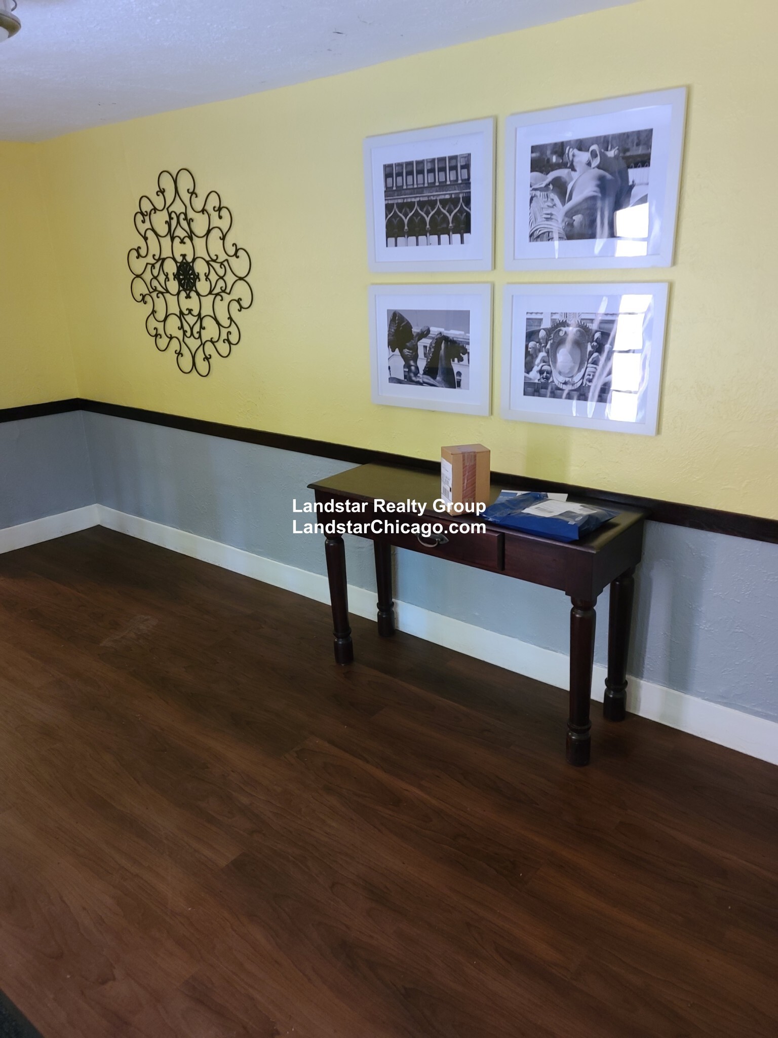 Building Photo - 4514 N Wolcott Ave