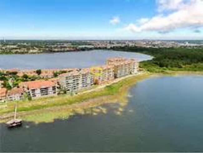 Building Photo - Vizcaya Heights Condos