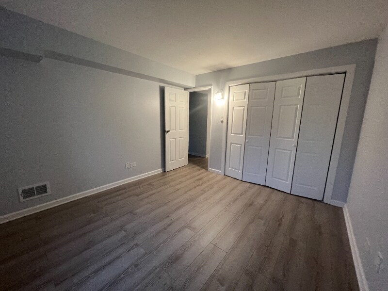 Building Photo - 9442 Bay Colony Dr