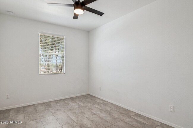 Building Photo - 23012 N 178th Ln