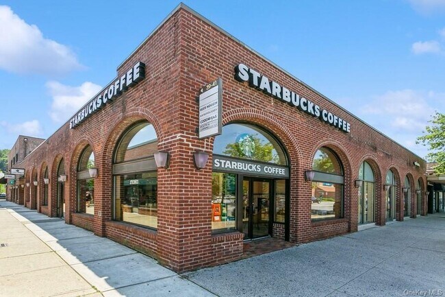 Building Photo - 45 Carpenter Ave