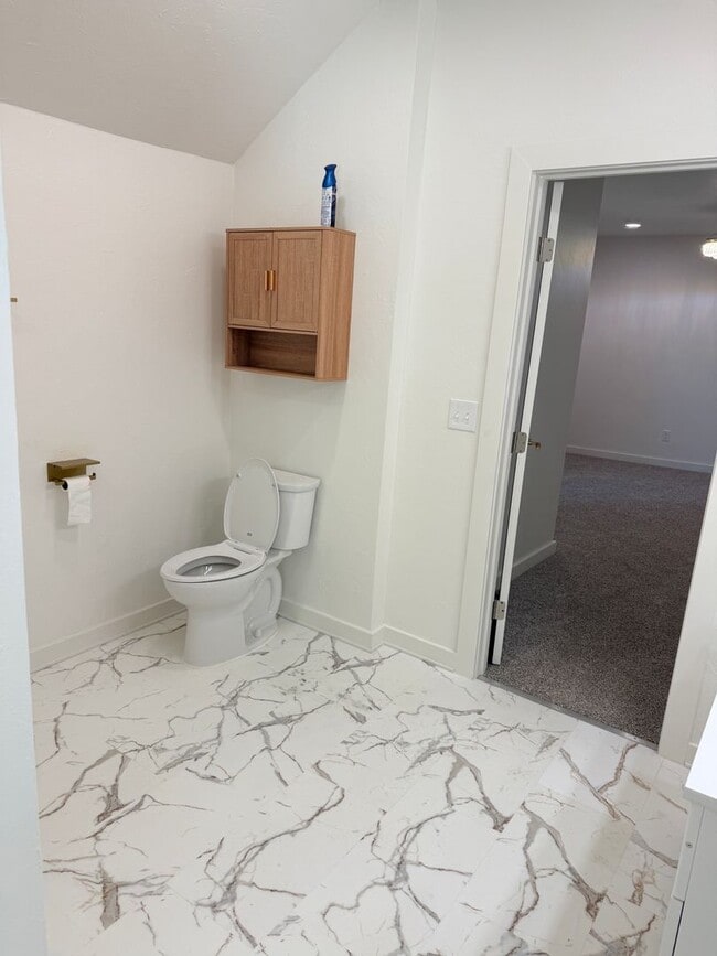 Building Photo - Cute 2 bedroom home in Prague!